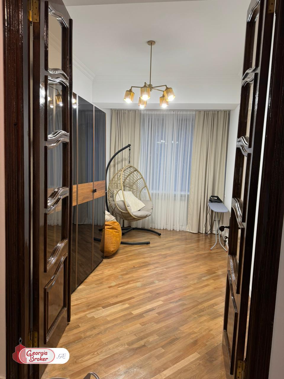 nearly repaired 4-room apartment for sale